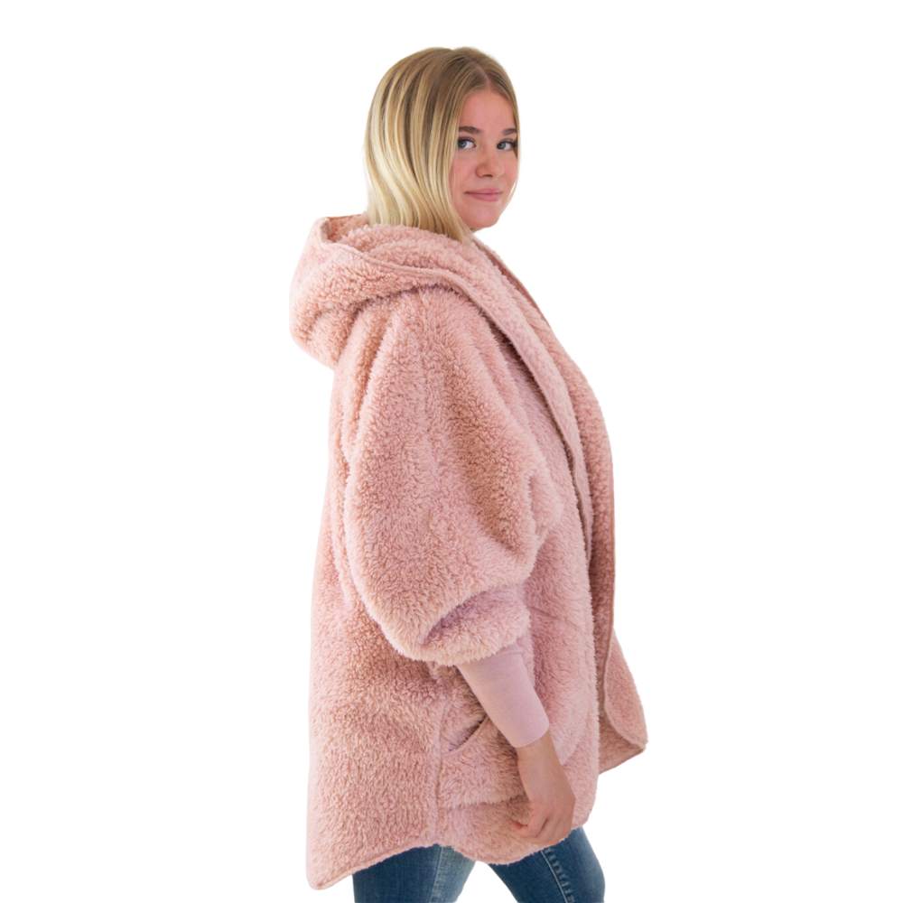 Sherpa Wrap in Blush Wine by Nordic Beach